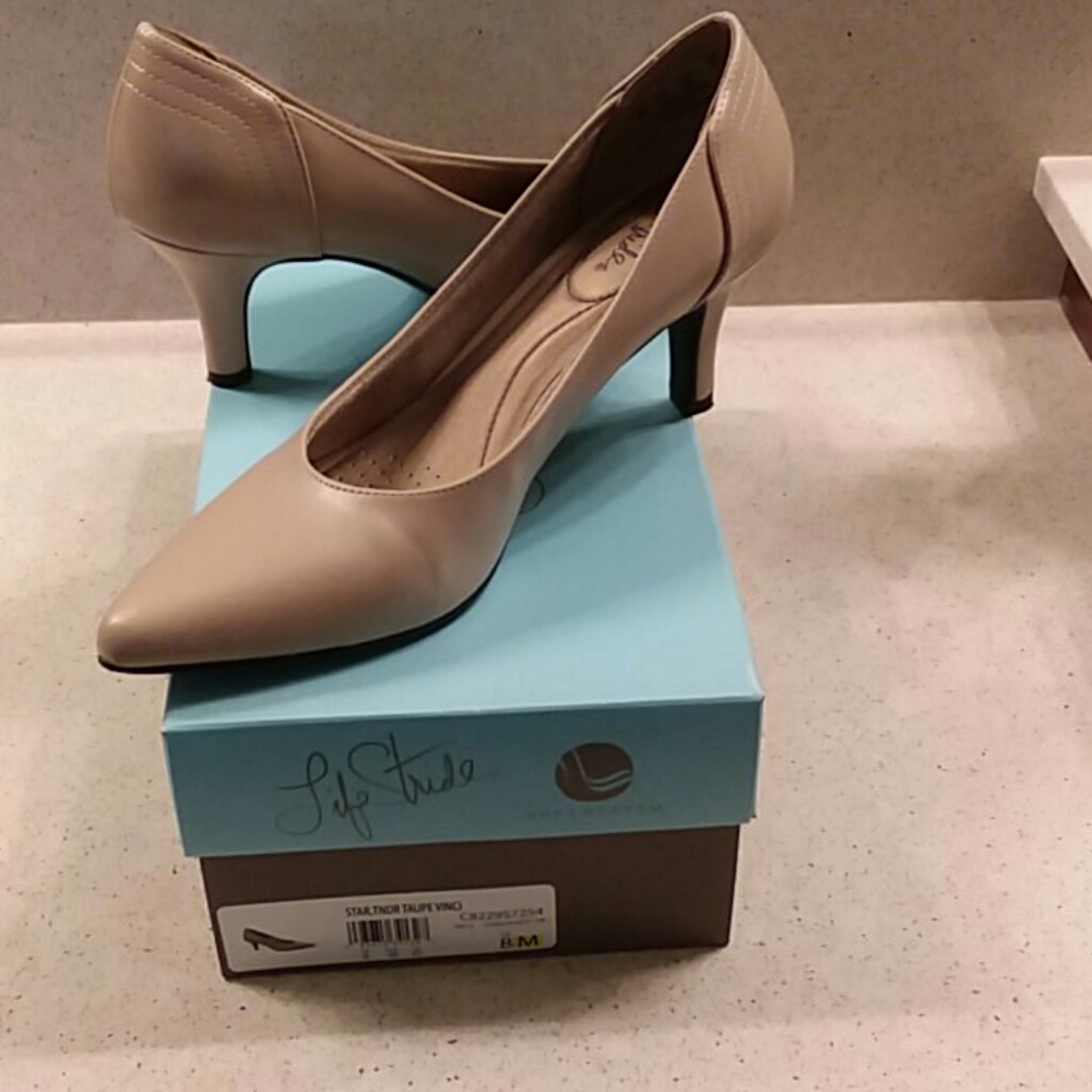 Life Stride shoes